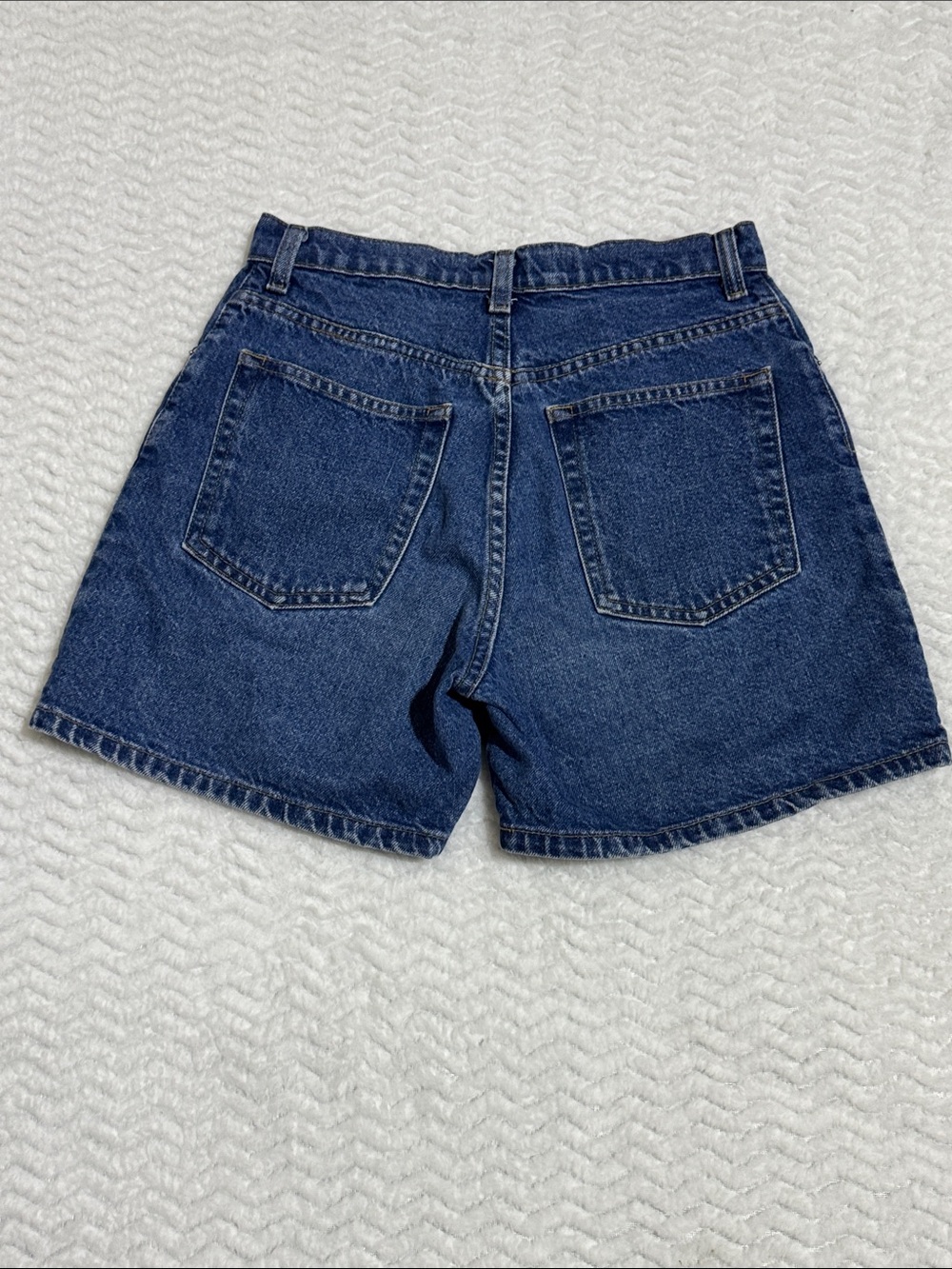 Sasson Women’s Vintage Denim Shorts Bermuda Cut Off Jorts Medium Wash - Picture 9 of 12